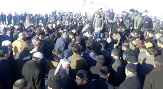 Çaldıran Belediye Başkanı Ensari'nin acı günü