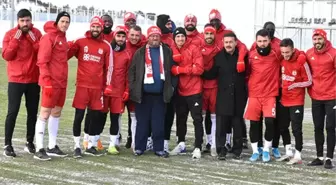 Fenomen simitçi, Sivasspor idmanında!