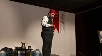 'Gitme Ey Yolcu' Balıkesir'de sahnelendi