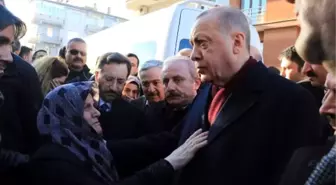 Cumhurbaşkanı Erdoğan, deprem bölgesinde incelemede bulundu