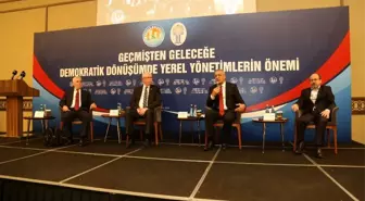 Mezitli'de yerel yönetimler ve demokratik dönüşüm masaya yatırıldı