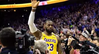 LeBron James tarihe geçti, yenilgiyi engelleyemedi