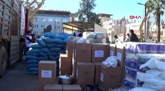 Gaziantep islahiye'den sınırdaki idliblilere 1 tır yardım