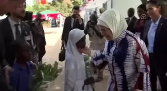 Emine Erdoğan, Gambiya'da cami ve okul açtı (1)