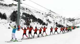 Erzurumlular kış sporlarını sevdi