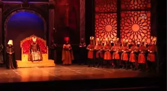 Antalya Devlet Opera ve Balesi '4. Murat'ı sahneledi