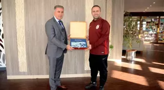 Kuşadası Belediyesi'nden Galatasaray kampına ziyaret