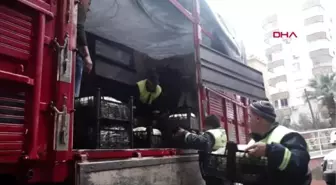 Mersin anamur'dan depremzedelere yardım tır'ı
