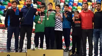 Odunpazarı Belediyesi Atletizm Takımı Türkiye Şampiyonası'ndan 18 madalya ile döndü