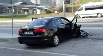 Sarıyer'de kontrolden çıkan araç trafiği birbirine kattı