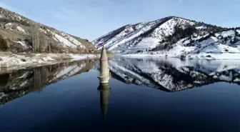 Suların çekildiği barajda minareden sonra evler de ortaya çıktı