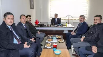 Vali Bilmez'den İl Göç İdaresinin personeline belge