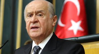 Bahçeli'den Yunan parlamentere sert bayrak tepkisi