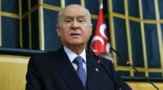 Bahçeli, Türk Bayrağı'nı yırtan ırkçı Yunan vekile 'Atatürk' örneğiyle tepki gösterdi