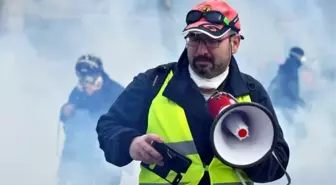Demokrasi konusunda hoşnutsuzluk 'rekor düzeyde'