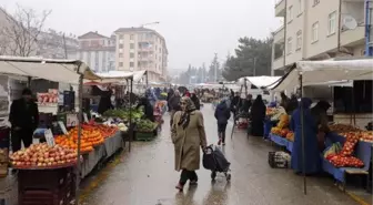 Elazığlı pazarcılardan depremzedelere destek! Fiyatları sabitlediler