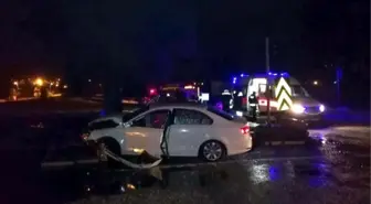 Seydikemer'de otomobiller çarpıştı: 1 ölü, 4 yaralı