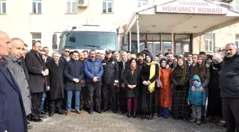 Yüksekova'dan deprem bölgesine yardım eli