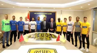 MKE Ankaragücü, 15 yeni isim için imza töreni düzenledi