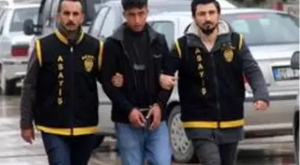 Genç kızın çantasını zorla alıp kaçtı polisten kaçamadı
