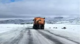 Kars'ta tipiden 181 köy yolu ulaşıma kapandı