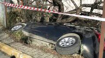 (Özel) Eyüpsultan'da ilginç kaza, görenler döndü bir daha baktı