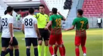 Sakaryasporlu oyunculara jiletle saldıran Mansur Çalar yine gündem oldu!