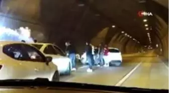 Asker uğurlamak için tüneli kapattılar, motosikletle drift yaptılar