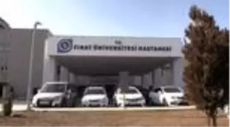 Enkaz altından çıkarılan baba, eşi ve oğlunu kaybetmenin hüznünü yaşıyor