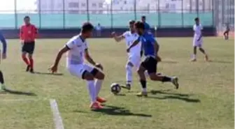 Karaköprü 3 puanı 3 golle aldı
