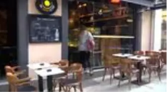 'Sarı poşetli kız' poşetini artık ihtiyaç sahipleri için de doldurmak istiyor