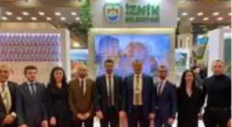 Turizm Bakanı Ersoy'dan İznik standına özel ilgi
