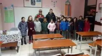 Şehit ve gazi çocuklarını okula götürdüler