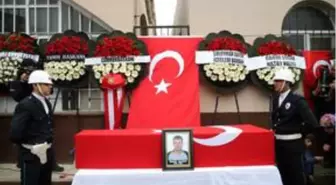 İdlib'de şehit olan tır şoförü Akatay Hatay'da son yolculuğuna uğurlandı