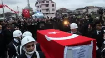 Kocaeli şehidini son yolculuğuna uğurladı