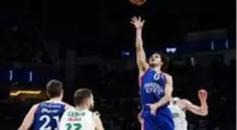 Türk vatandaşlığı başvrusu onaylanan Shane Larkin ismini değiştirecek mi?