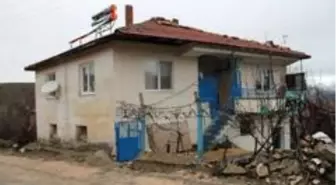 Öğretmeninin tavsiyesiyle başladı, artık köylüler için de üretiyor