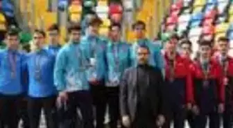 Genç atletler Balkan şampiyonu oldu