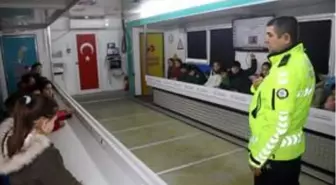 'Mobil Trafik Eğitim Tırı' ile Keşan'da öğrencilere eğitim verildi