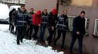 418 kişiyi 'fatura ödeme' yalanıyla dolandırmışlar