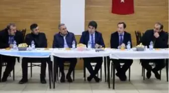 İspir Belediye Başkanı Ahmet Coşkun, ilçede sanayi esnafıyla buluştu