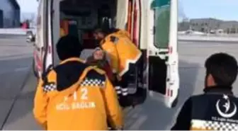 Yol kardan kapandı, hamile kadının imdadına ambulans helikopter yetişti