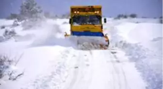 Karabük'te 4 bin 545 kilometre köy yolu ulaşıma açıldı