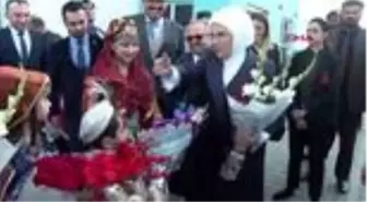 Emine erdoğan, pakistan'da maarif okulu'nu ziyaret etti-1