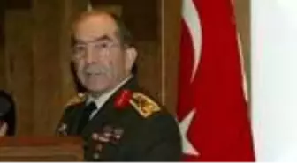 Emekli Orgeneral Hilmi Özkök'den 'FETÖ'cüler ordudan neden tasfiye edilmedi?' eleştirisine yanıt