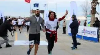 'Sevdiğine Koş' yarışmasına İzmir'de büyük ilgi