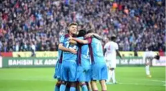 Süper Lig: Trabzonspor: 2 - Sivasspor: 0 (İlk yarı)