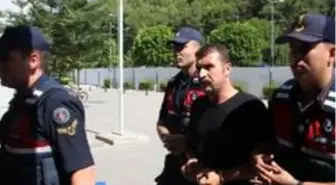 Eşini 25 yerinden bıçaklayıp 'Kendimi savundum' dedi