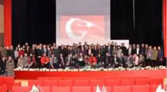 'Gençlik, Şuur, Öz güven ve İletişim' konferansı verildi