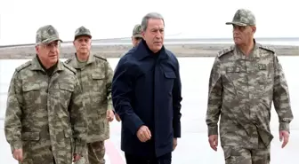 Bakan Akar ve komutanlar, Suriye sınırında